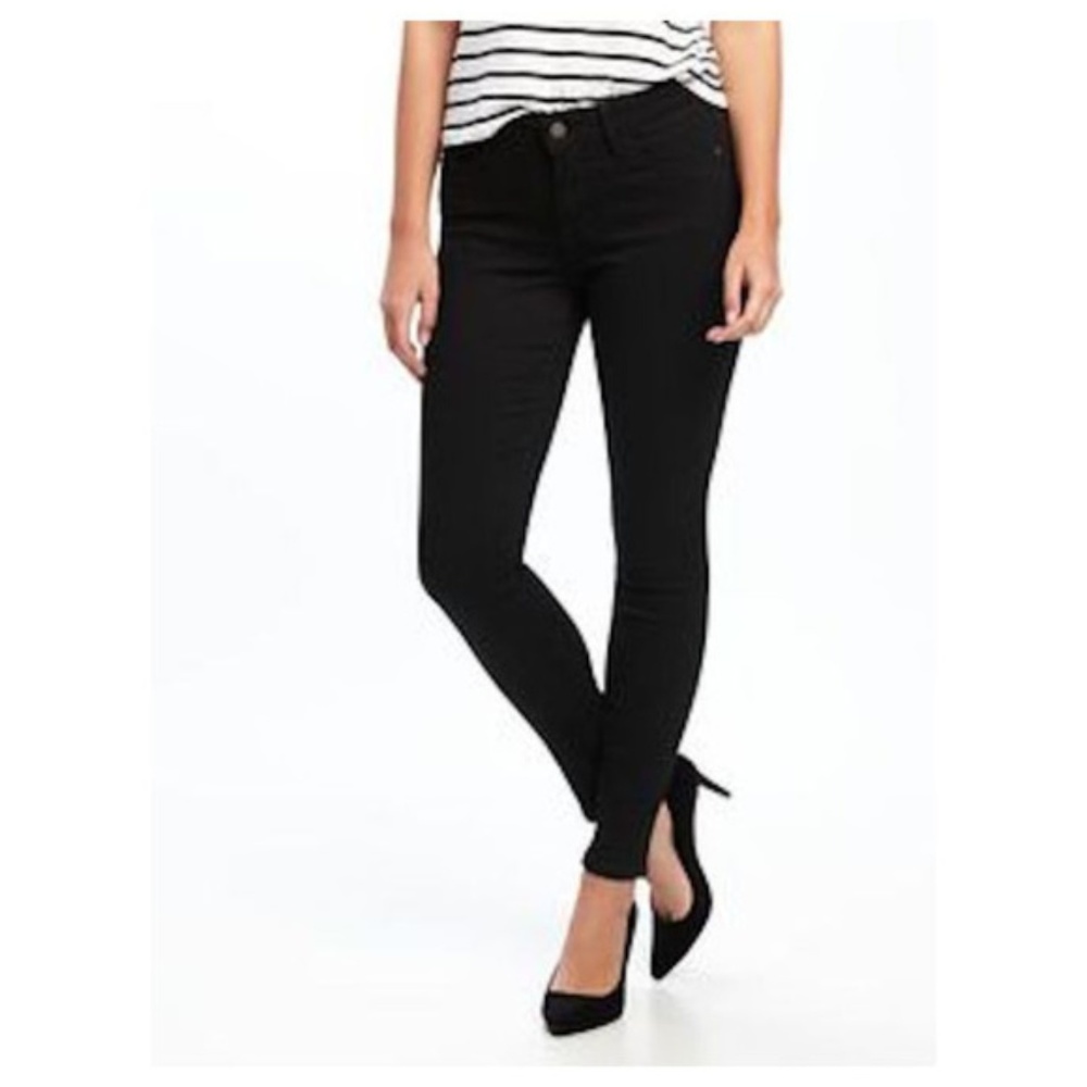 Mossimo Women's Black Mid-Rise Skinny Jeans - Reg